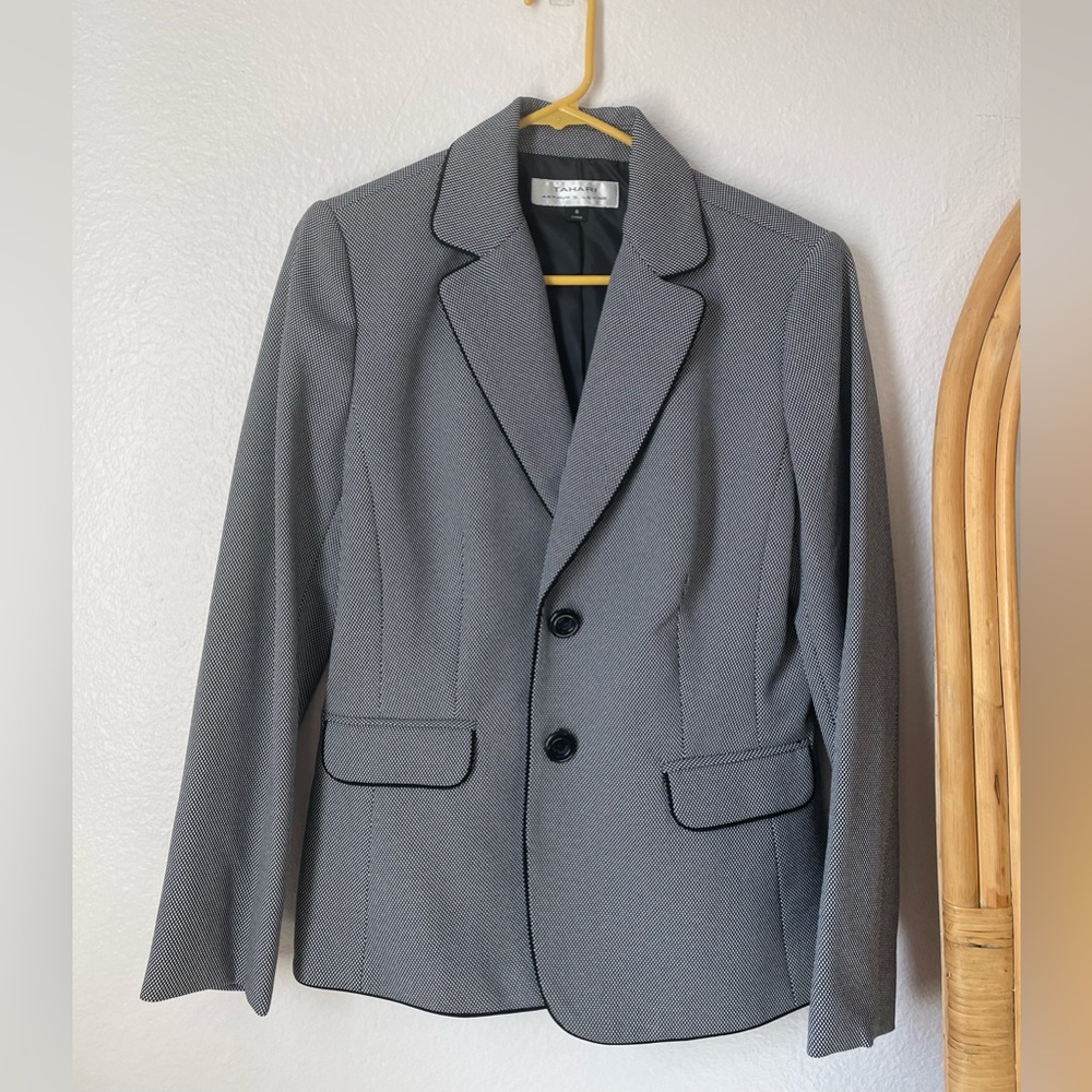 Tahari Blazer